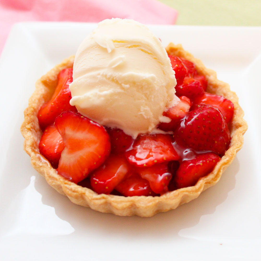 StrawberryTartWithIceCream-cropped